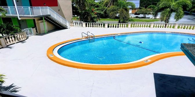 Exterior, Pool