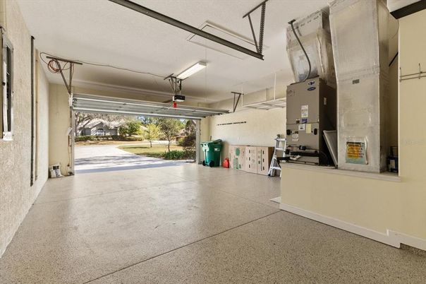 Garage, Interior