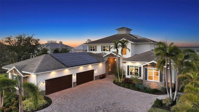 Attached, Exterior, Facade, Solar Panels, Mediterranean