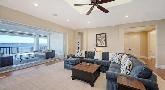 Interior, Living room, Recessed Lighting, Water, Wood Texture Flooring