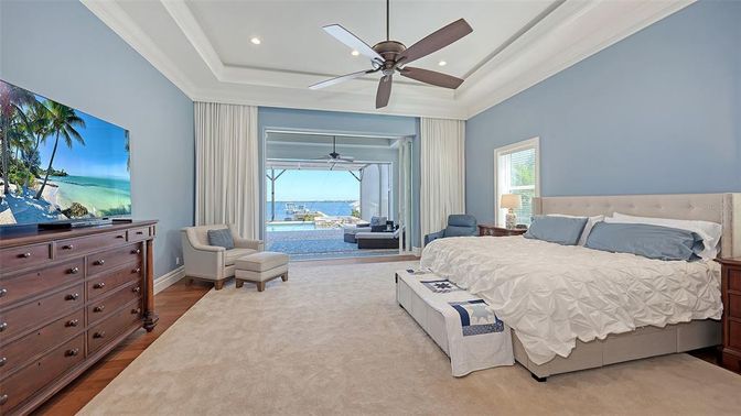 Bedroom, Interior, Recessed Lighting, Water, Wood Texture Flooring