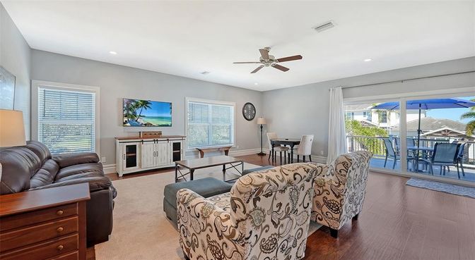Dining room, Interior, Living room, Recessed Lighting, Wood Texture Flooring