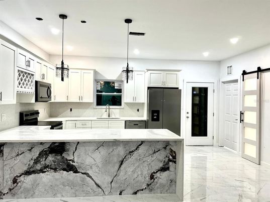 Interior, Kitchen, Marble, Pendant Lights, Recessed Lighting
