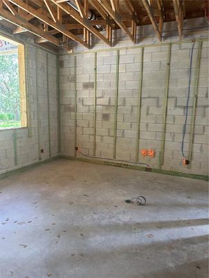 Empty room, Interior, Stone Walls, Wooden Beams