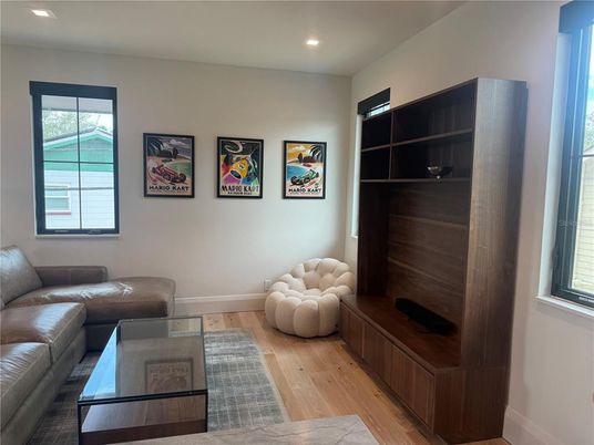 Interior, Living room, Recessed Lighting, Wood Texture Flooring
