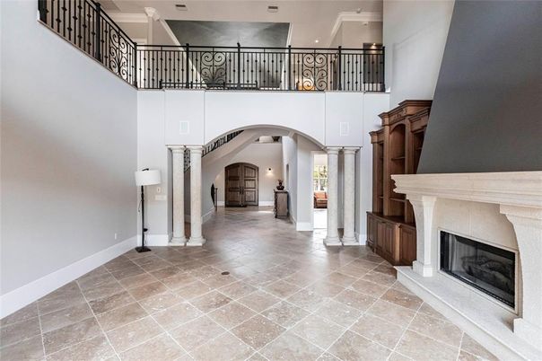 Fireplace, Interior, Recessed Lighting