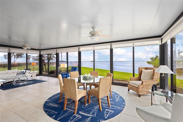 Dining room, Interior, Sun Room, Water