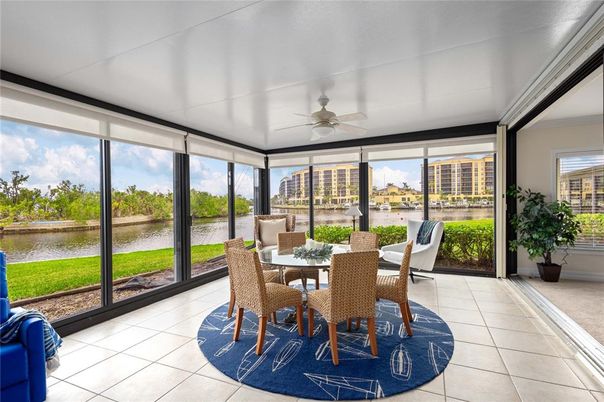Dining room, Interior, Sun Room, Water