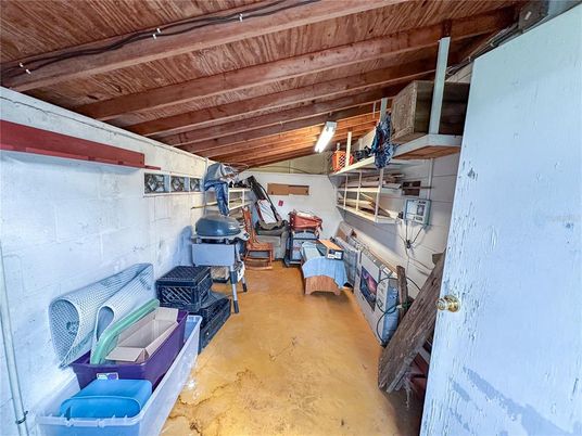 Garage, Interior, Wooden Beams, Wooden Ceilings