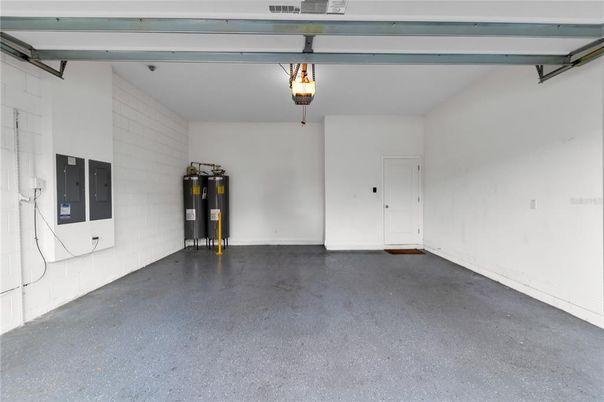Garage, Interior