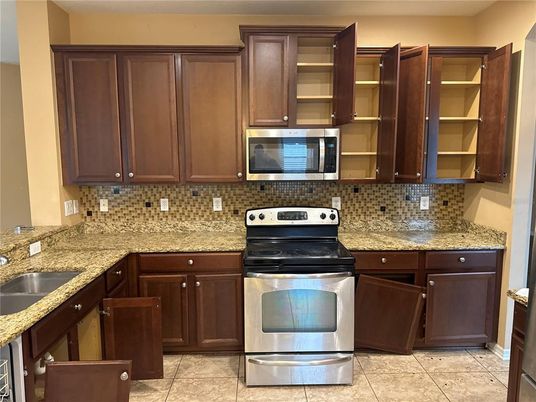 Interior, Kitchen, Stainless Steel Appliances