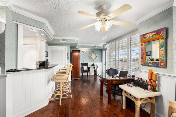 Home Office, Interior, Recessed Lighting, Wood Texture Flooring