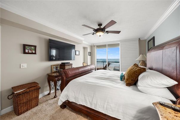 Bedroom, Interior, Water