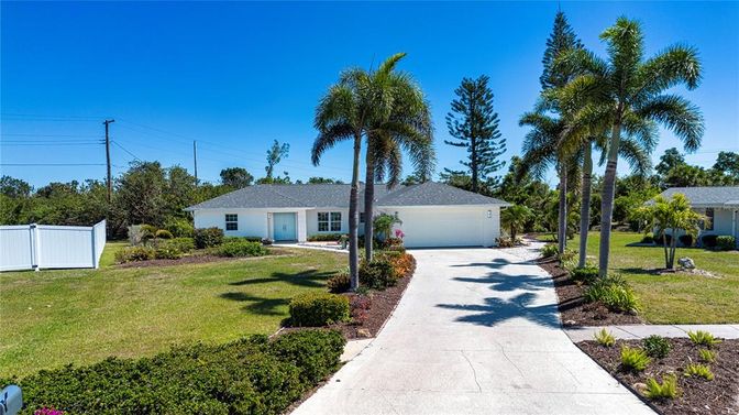 Backyard, Detached Garage, Exterior
