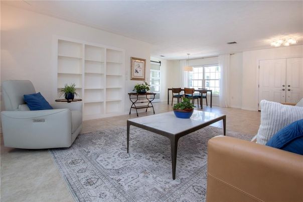 Dining room, Interior, Living room, Pendant Lights