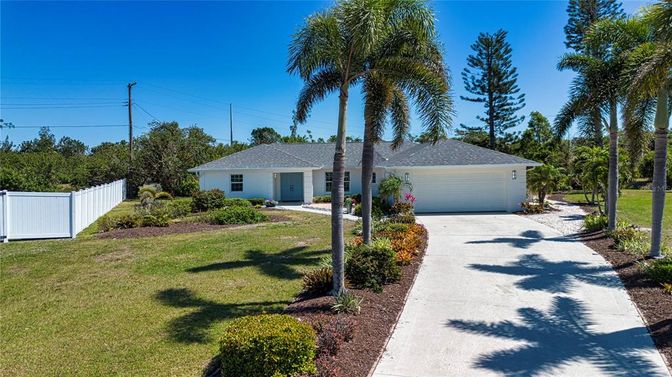 Attached, Backyard, Detached Garage, Exterior, Facade, Ranch