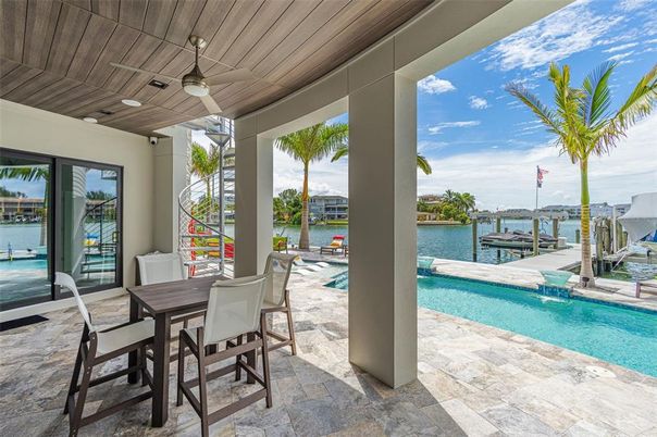Exterior, Pool, Water