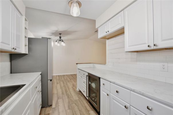 Interior, Kitchen, Pendant Lights, Wood Texture Flooring