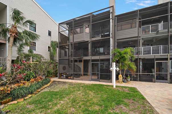 Exterior, Facade, Condo Building