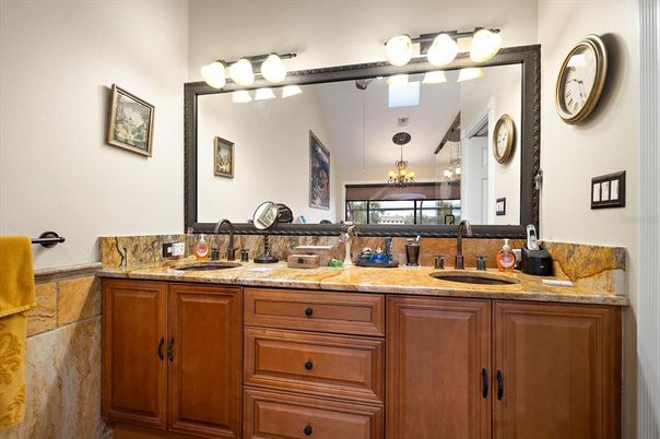 Bathroom, Dual Sink Vanities, Interior