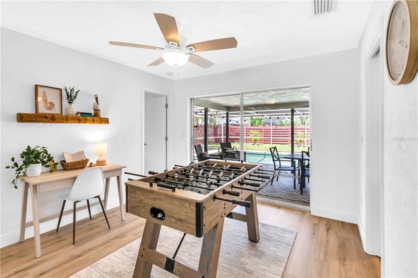 Game Room, Interior, Wood Texture Flooring