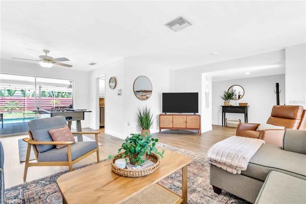 Game Room, Interior, Living room, Recessed Lighting, Wood Texture Flooring