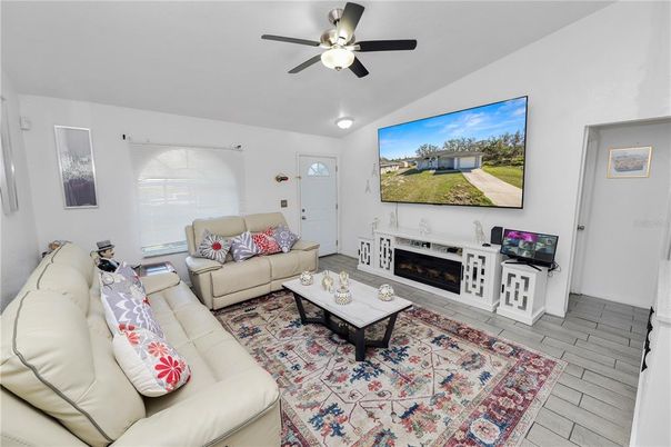 Fireplace, Interior, Living room