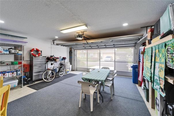Dining room, Garage, Interior, Recessed Lighting
