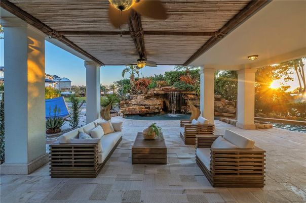 Exterior, Fireplace, Pool