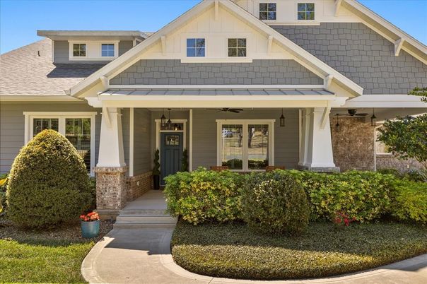 Exterior, Facade, American Craftsman