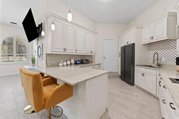 Interior, Kitchen, Pendant Lights, Wood Texture Flooring