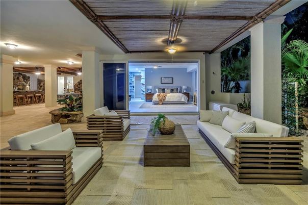 Bedroom, Dining room, Interior, Living room