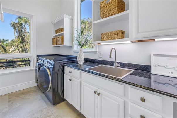 Interior, Washer