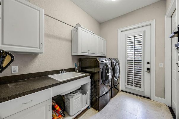 Interior, Washer