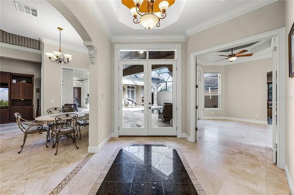 Chandelier, Dining room, Interior