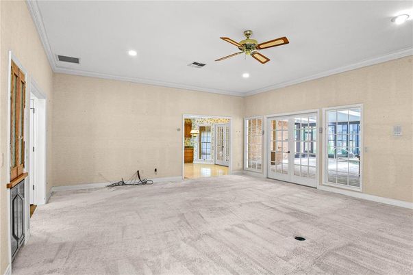 Empty room, Interior, Recessed Lighting
