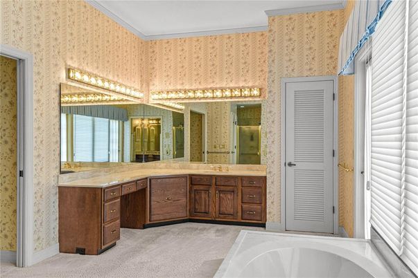 Bathroom, Dual Sink Vanities, Interior