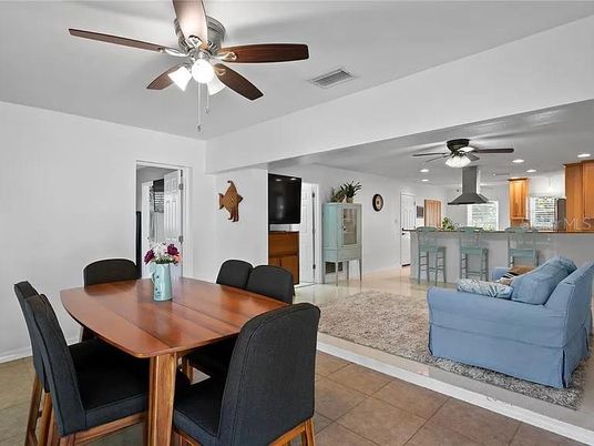 Dining room, Interior, Kitchen, Recessed Lighting