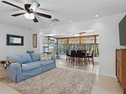 Dining room, Interior, Living room, Recessed Lighting