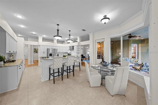 Dining room, Interior, Kitchen, Pendant Lights, Recessed Lighting, Stainless Steel Appliances