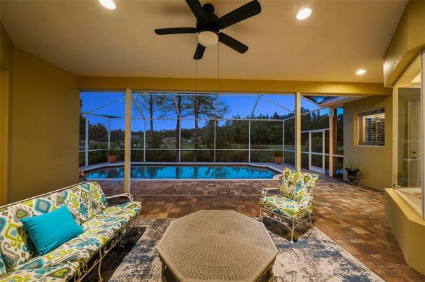 Interior, Pool, Recessed Lighting, Sun Room