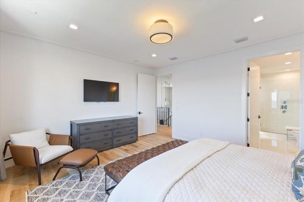 Bathroom, Bedroom, Interior, Recessed Lighting, Wood Texture Flooring