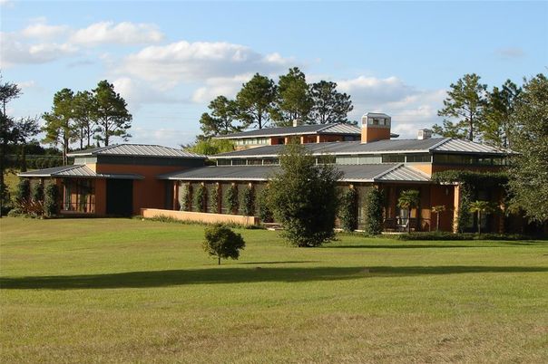 Backyard, Exterior, Facade, Modern