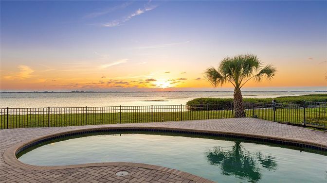 Exterior, Lake, Pool, Water
