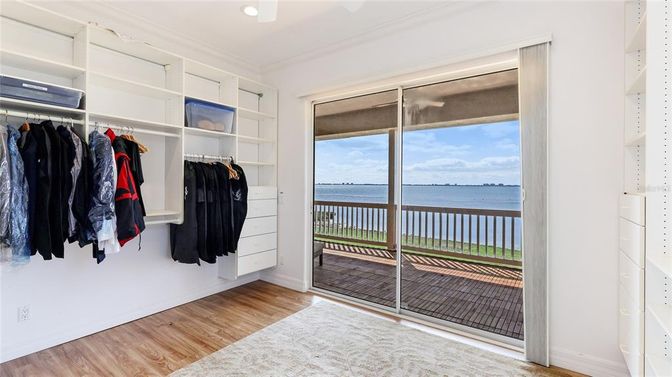 Interior, Recessed Lighting, Walk-in Closets, Water, Wood Texture Flooring