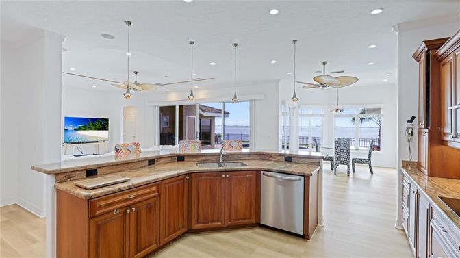 Dining room, Interior, Kitchen, Pendant Lights, Recessed Lighting, Wood Texture Flooring