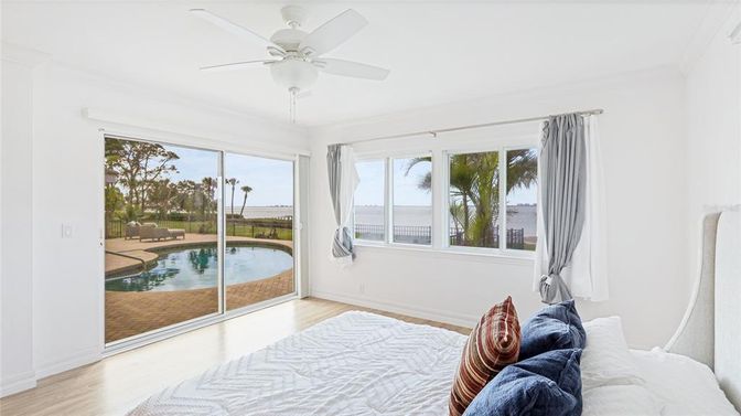 Bedroom, Interior, Water, Wood Texture Flooring