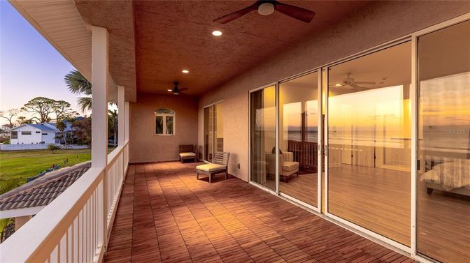 Exterior, Recessed Lighting
