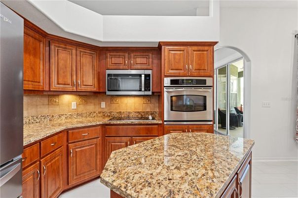 Interior, Kitchen, Stainless Steel Appliances