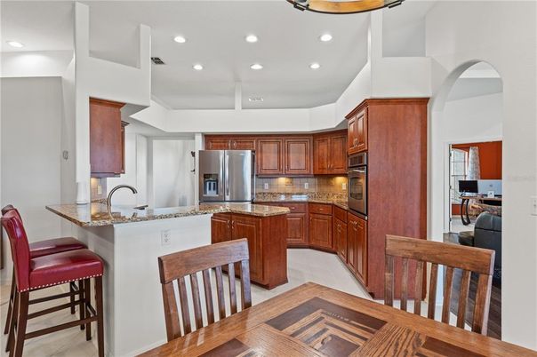 Dining room, Interior, Kitchen, Recessed Lighting, Stainless Steel Appliances